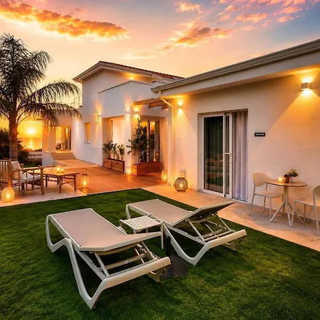 Novaeos Sicily 4*